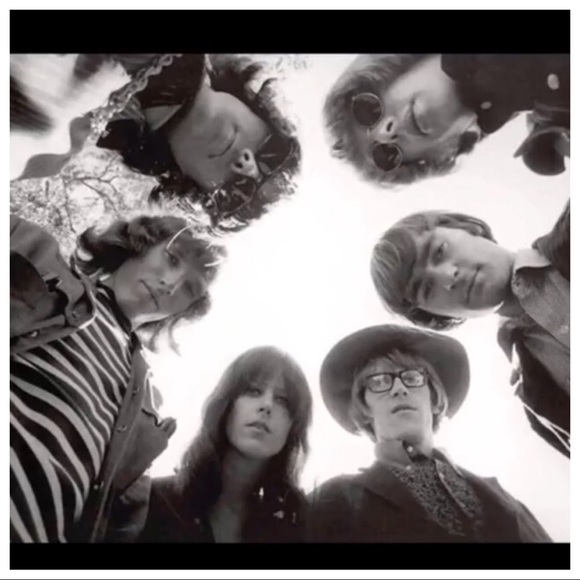 Look What’s Happening Out In The Streets Got A - Picture 1 of 8